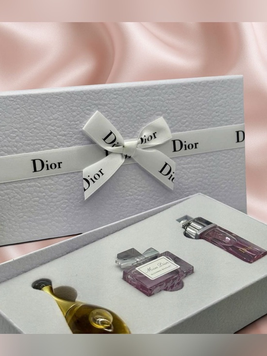 Accessories - 🌸 Dior Mini Perfume Gift Set – 3 x 5ml Travel Size Fragrances 🌸